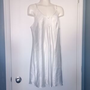 Pink Label Oscar De La Renta Nightgown